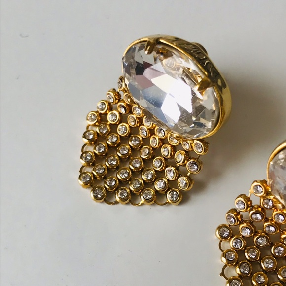 Vintage Gold Mesh Dangle Clip On Earrings - Picture 5 of 10